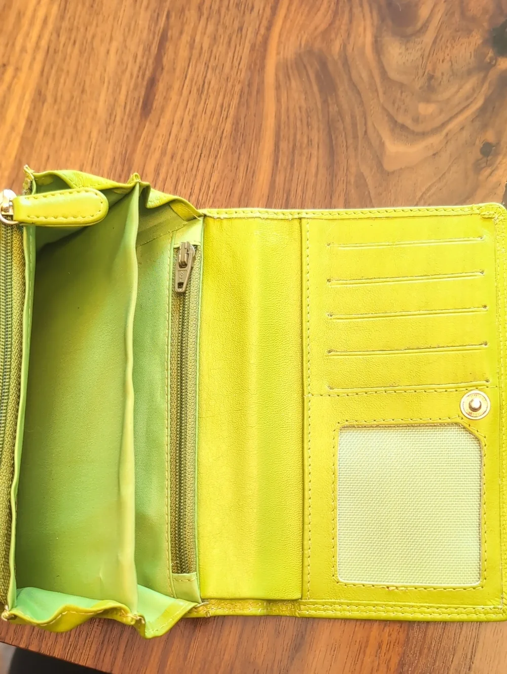 Vogue Bright Green Leather Wallet with Bow Detail